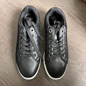 Elle Sport Sneakers